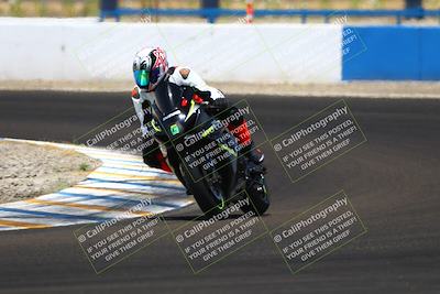 media/Jun-07-2025-TrackDaz (Sat) [[4413525952]]/C Group/1240pm (Turn 1)/